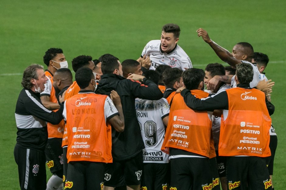 Corinthians voltou a vencer diante do Bahia, nesta quarta-feira