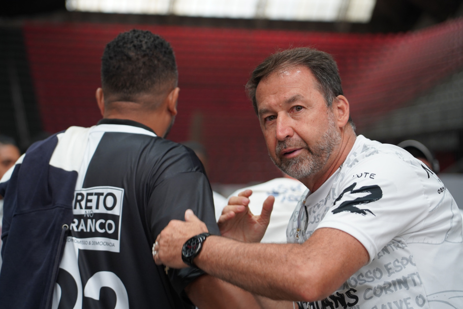 Augusto Melo prometeu "o maior choque de gesto" da histria do Corinthians