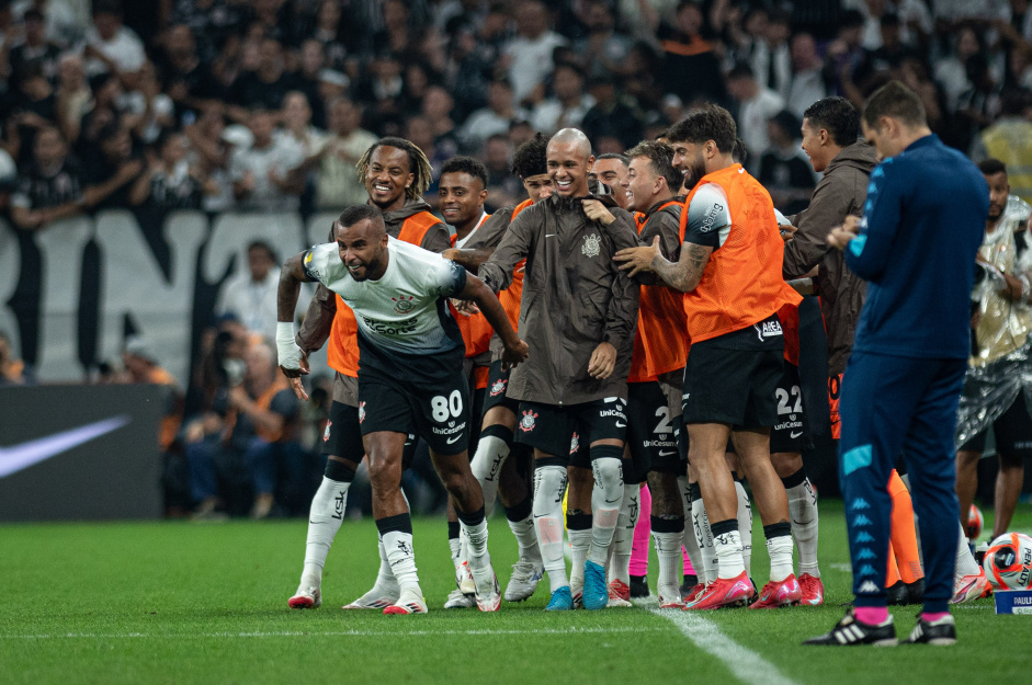 Corinthians chegou a dez vitórias seguidas, igualando melhor marca de 2001