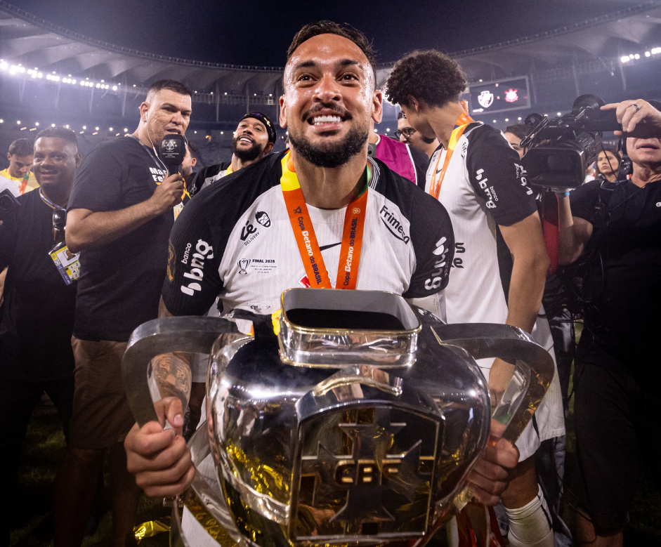 Maycon se despede oficialmente do Corinthians e deixa mensagem à Fiel