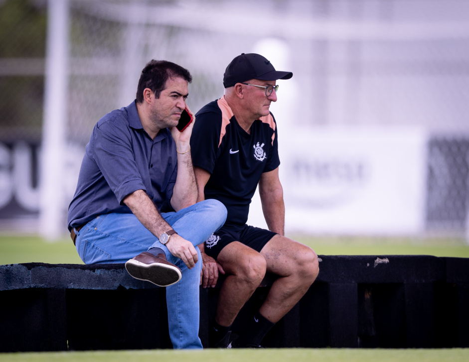 Marcelo Paz realizou um pronunciamento na Neo Química Arena detalhando os motivos da demissão do técnico